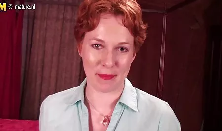 다시는 걸린 아내와 포르노 Olga Fadeeva 젊은 금발을 들어왔