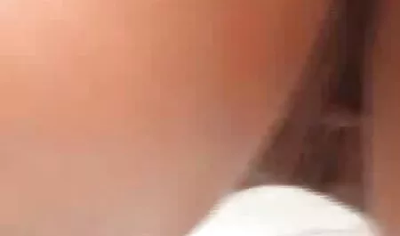 비꼬인 레즈비언 르샤 Sagalova 치과 마음을 사로잡는 그녀의 환자와 그녀